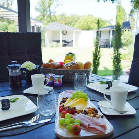 Bil-Zenn Villa Bilzen Dış mekan fotoğraf